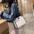 2021 New Rhombic Chain One-Shoulder Plush Messenger Bag for Women